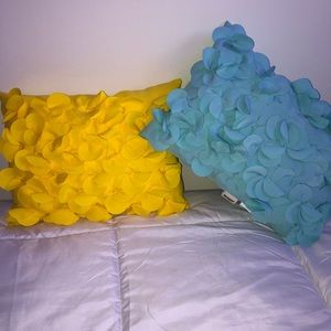 Decorative pillows